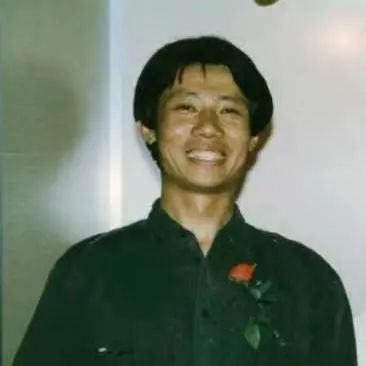 30周年 | 大弓 - 布朗当时对我说：“你看起来像一个新郎！” 布朗 当时 新郎 二维码 红门画廊 时间轴 Gong 大弓 记忆 nine 崇真艺客