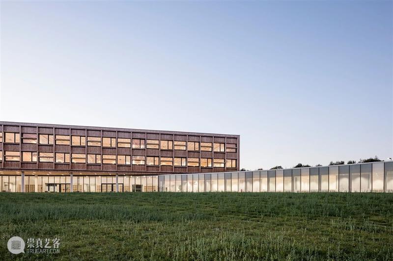 ‘木制’学院  / Dietrich | Untertrifaller + Colas Durand Dietrich BoeglyLamballe 学院 法国 布列塔尼 学生 建筑材料 木材 建筑 六面体 崇真艺客