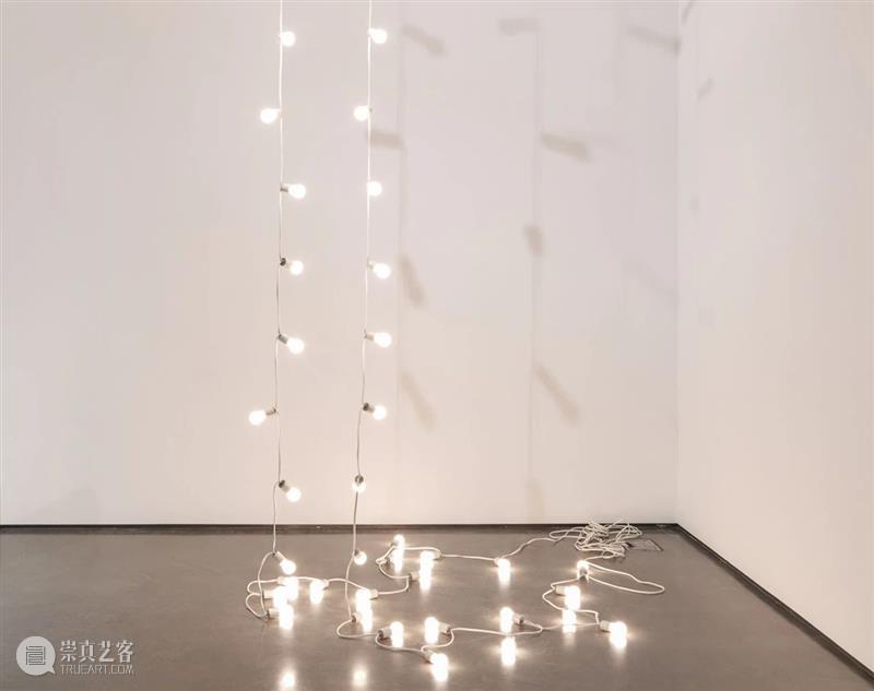 费利克斯·冈萨雷斯-托雷斯（Felix Gonzales-Torres）的双重世界 费利克斯 冈萨雷斯 托雷斯 Gonzales Torres 双重世界 无题 现场 威尼斯双年展 美国馆 崇真艺客