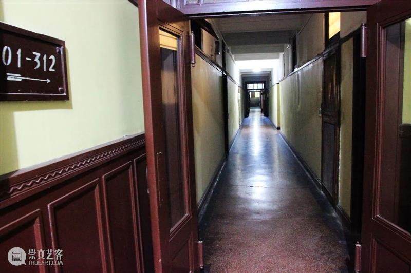 水波摇,拨开河滨大楼的历史云烟 河滨大楼 历史 云烟 水波 日光 海面 水体 样子 夜航船 静谧夜河 崇真艺客