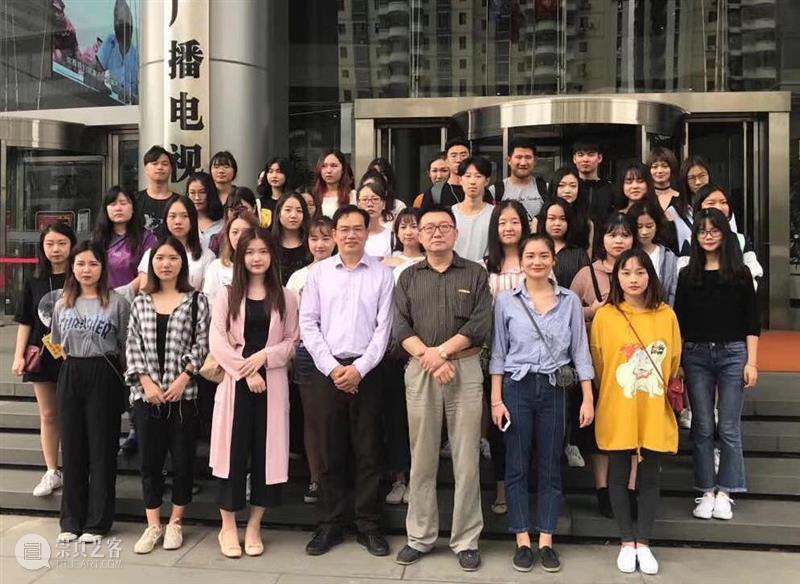 四届展丨湖北省舞台美术学会“四届展”策展理念揭密 舞台 美术 学会 湖北省 理念 展丨 策展 上方 中国舞台美术学会 右上 崇真艺客