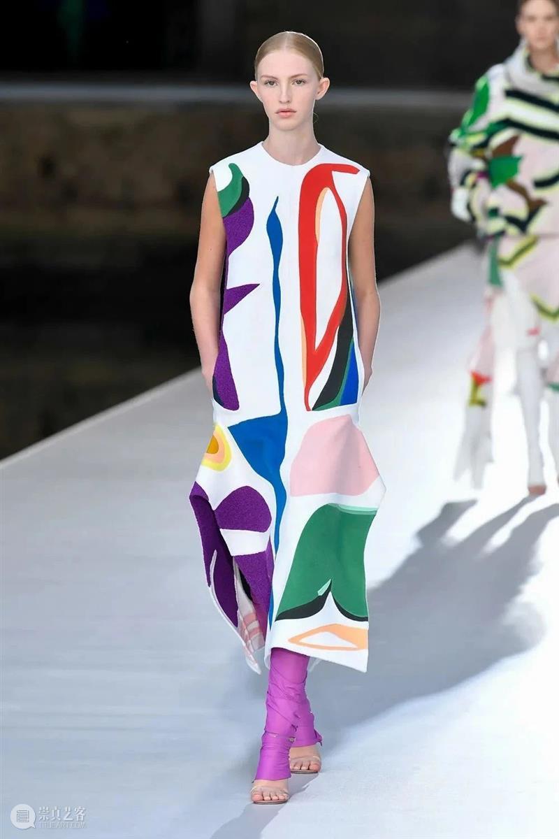 【IFA-时尚资讯】VALENTINO | Des Ateliers2021秋冬高级定制 秋冬 Ateliers IFA 资讯 VALENTINO Valentino 高级定制 系列 罗马 巴黎 崇真艺客
