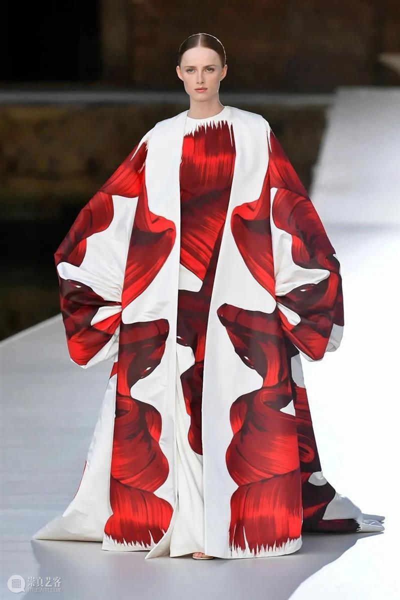 【IFA-时尚资讯】VALENTINO | Des Ateliers2021秋冬高级定制 秋冬 Ateliers IFA 资讯 VALENTINO Valentino 高级定制 系列 罗马 巴黎 崇真艺客