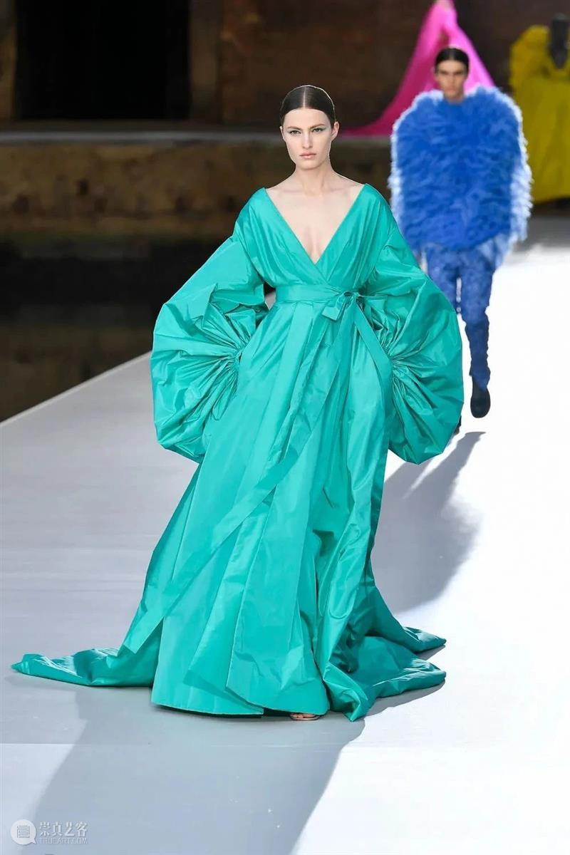 【IFA-时尚资讯】VALENTINO | Des Ateliers2021秋冬高级定制 秋冬 Ateliers IFA 资讯 VALENTINO Valentino 高级定制 系列 罗马 巴黎 崇真艺客