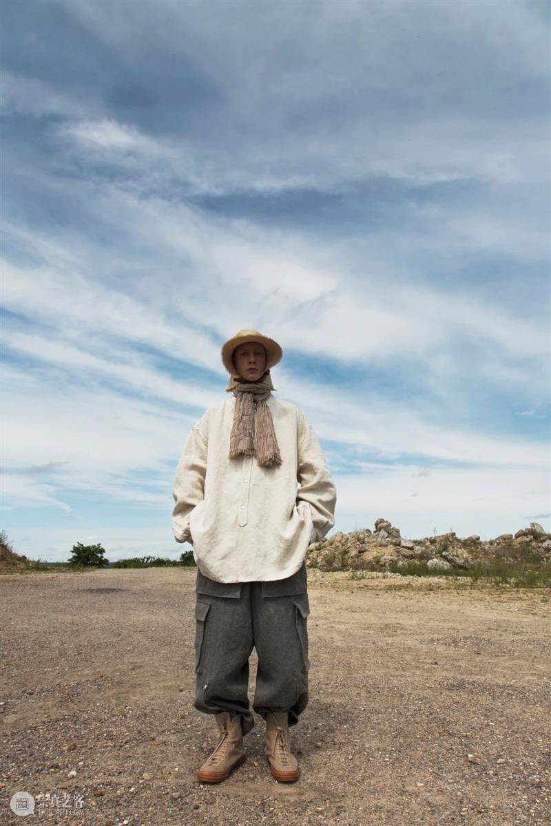 【IFA-时尚资讯】Hed Mayner | 无关性别的犹太剪裁服装 Hed Mayner 服装 犹太 IFA 资讯 性别 我希望 思路 个人 崇真艺客