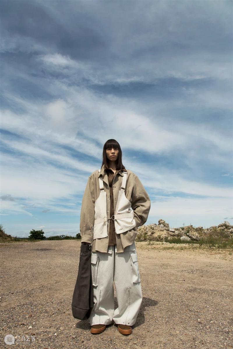 【IFA-时尚资讯】Hed Mayner | 无关性别的犹太剪裁服装 Hed Mayner 服装 犹太 IFA 资讯 性别 我希望 思路 个人 崇真艺客