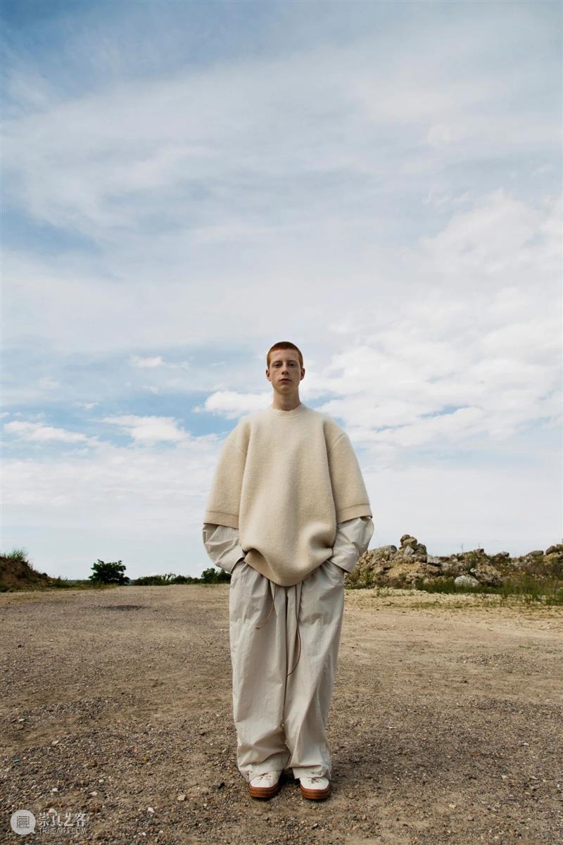 【IFA-时尚资讯】Hed Mayner | 无关性别的犹太剪裁服装 Hed Mayner 服装 犹太 IFA 资讯 性别 我希望 思路 个人 崇真艺客