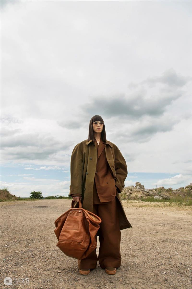 【IFA-时尚资讯】Hed Mayner | 无关性别的犹太剪裁服装 Hed Mayner 服装 犹太 IFA 资讯 性别 我希望 思路 个人 崇真艺客