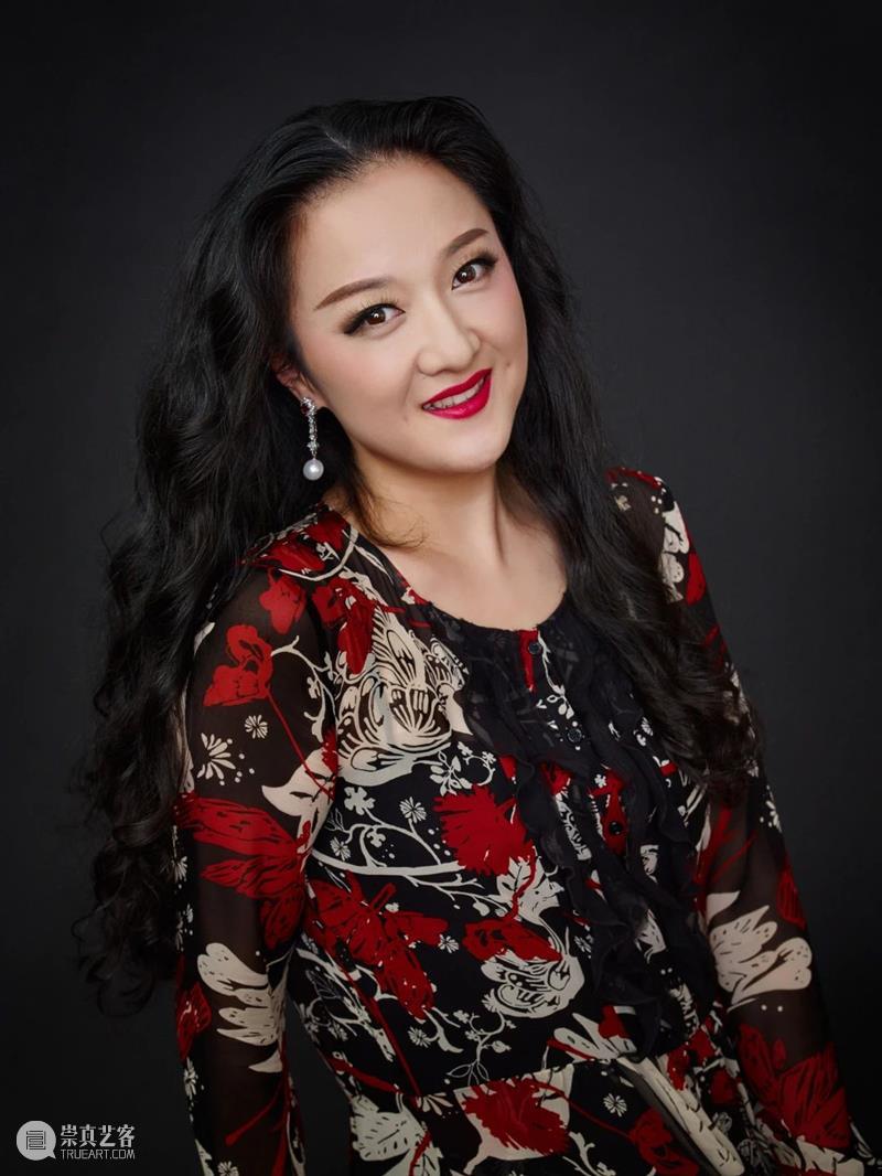 纽约时代广场公益广告聚焦中国音乐家,上海歌剧院院长许忠为歌剧“代言” 崇真艺客
