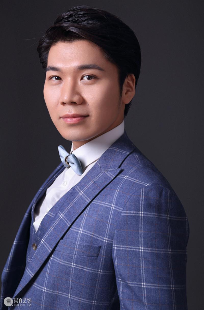 纽约时代广场公益广告聚焦中国音乐家,上海歌剧院院长许忠为歌剧“代言” 崇真艺客