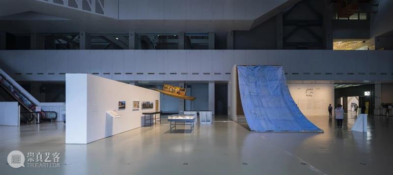 在上海双年展“湿聚合”,倾听艺术家的声音片段|曹明浩和陈建军:融化 艺术家 声音 曹明浩 陈建军 双年展 上海 片段 上海双年展 水体 艺术 崇真艺客