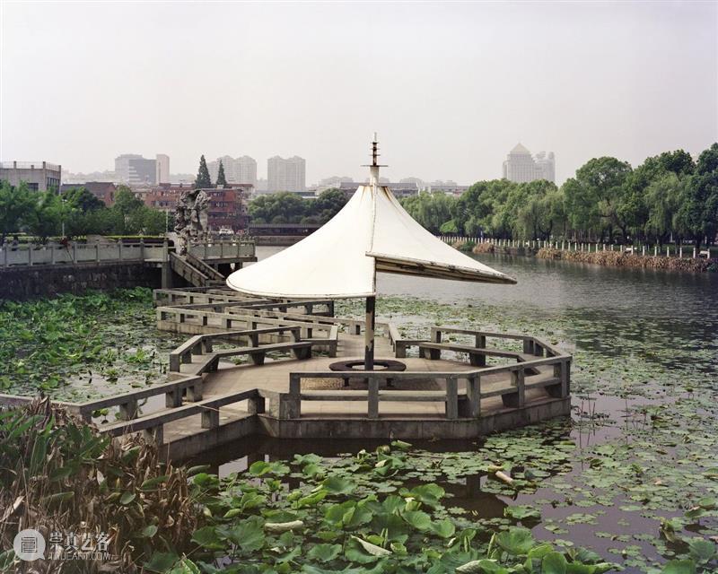 螺旋|王海江:我用4×5大画幅相机拍摄下这些支流以及周边嬗变的场景。 支流 场景 画幅 相机 周边 王海江 螺旋 生活 城市 积水潭 崇真艺客