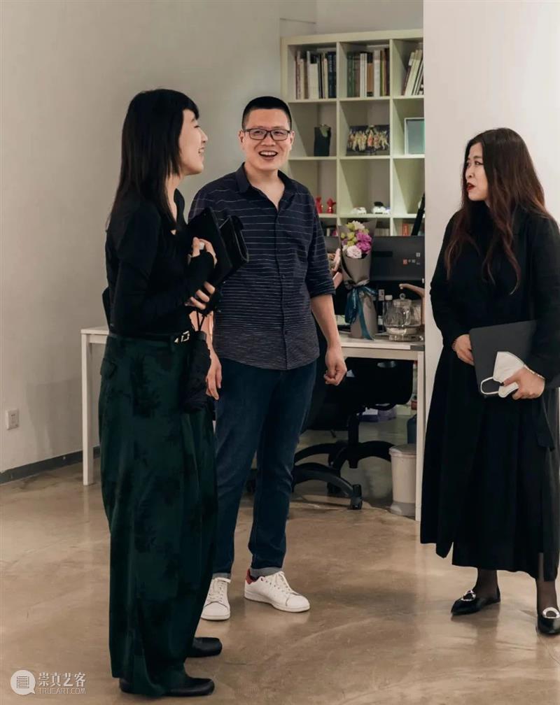 《迷迷呼呼爱艺术——程木林漫画及雕塑作品展》亮相于深圳桥舍画廊 迷迷呼呼爱艺术 程木林 漫画 雕塑 作品 深圳 桥舍画廊 3∶00 爱从 欢心桥 崇真艺客