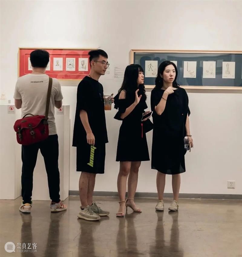 《迷迷呼呼爱艺术——程木林漫画及雕塑作品展》亮相于深圳桥舍画廊 迷迷呼呼爱艺术 程木林 漫画 雕塑 作品 深圳 桥舍画廊 3∶00 爱从 欢心桥 崇真艺客