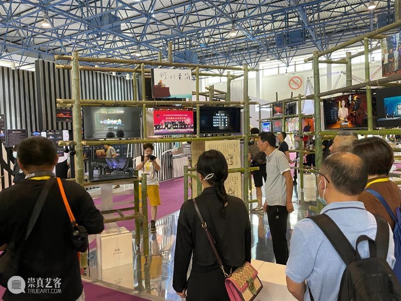 各省市丨​华盛篇章启，造美之人来——浙江省舞台美术学会展区纵览 舞台 展区 美术 学会 浙江省 华盛 篇章 上方 中国舞台美术学会 右上 崇真艺客