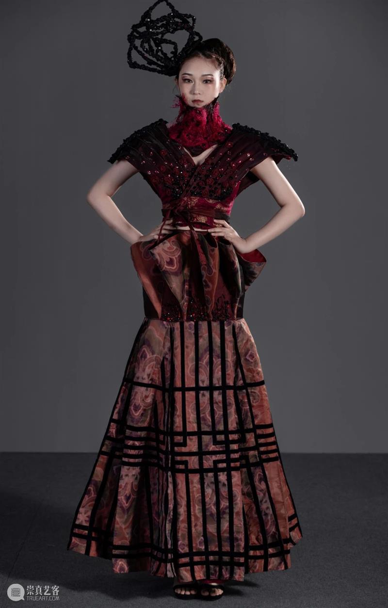 分享丨2021上海戏剧学院艺术季艺术造型展演 上海戏剧学院 艺术季 艺术 造型 上方 中国舞台美术学会 右上 星标 本文 上海 崇真艺客