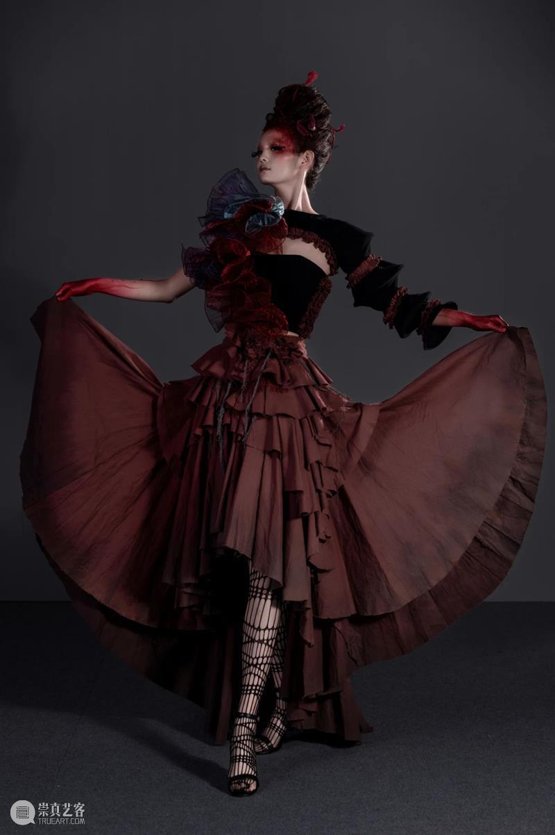 分享丨2021上海戏剧学院艺术季艺术造型展演 上海戏剧学院 艺术季 艺术 造型 上方 中国舞台美术学会 右上 星标 本文 上海 崇真艺客