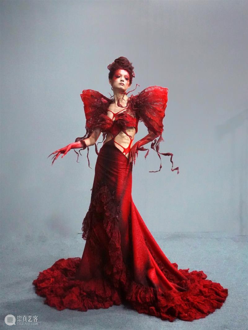 分享丨2021上海戏剧学院艺术季艺术造型展演 上海戏剧学院 艺术季 艺术 造型 上方 中国舞台美术学会 右上 星标 本文 上海 崇真艺客