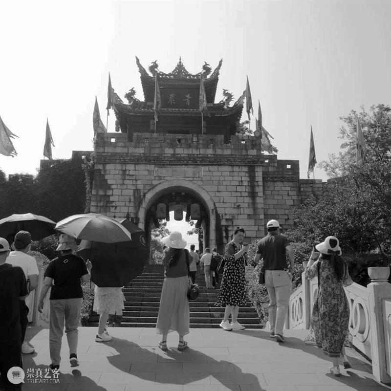 2021多彩贵州·第十四届中国原生态国际摄影大展《记录》青岩古镇 /赵大督 贵州 中国 原生态 国际 大展 青岩古镇 记录 赵大督 中共 贵州省委宣传部 崇真艺客
