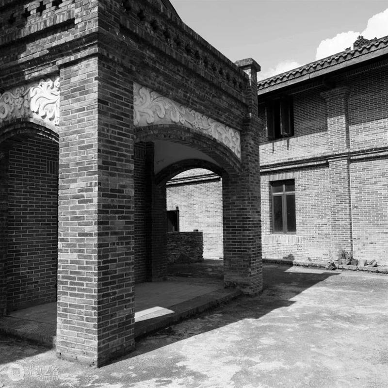 2021多彩贵州·第十四届中国原生态国际摄影大展《记录》青岩古镇 /赵大督 贵州 中国 原生态 国际 大展 青岩古镇 记录 赵大督 中共 贵州省委宣传部 崇真艺客