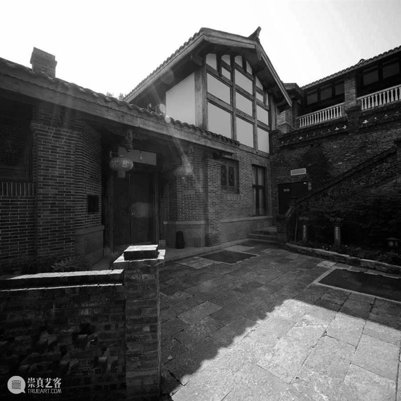 2021多彩贵州·第十四届中国原生态国际摄影大展《记录》青岩古镇 /赵大督 贵州 中国 原生态 国际 大展 青岩古镇 记录 赵大督 中共 贵州省委宣传部 崇真艺客