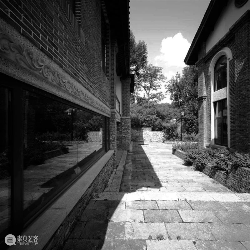 2021多彩贵州·第十四届中国原生态国际摄影大展《记录》青岩古镇 /赵大督 贵州 中国 原生态 国际 大展 青岩古镇 记录 赵大督 中共 贵州省委宣传部 崇真艺客