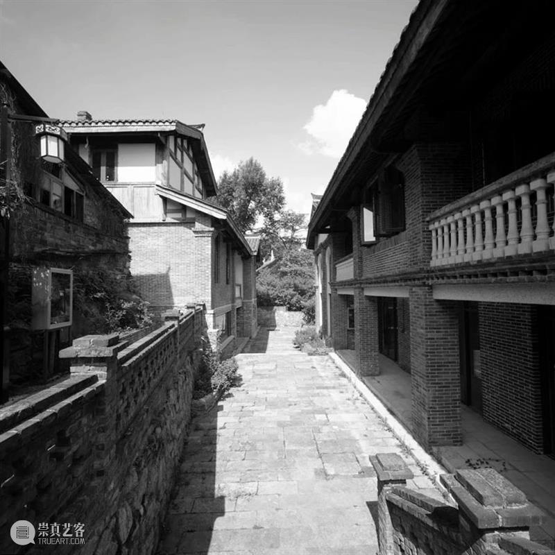 2021多彩贵州·第十四届中国原生态国际摄影大展《记录》青岩古镇 /赵大督 贵州 中国 原生态 国际 大展 青岩古镇 记录 赵大督 中共 贵州省委宣传部 崇真艺客
