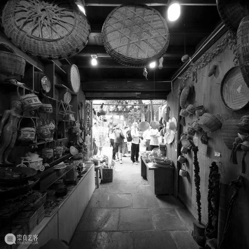 2021多彩贵州·第十四届中国原生态国际摄影大展《记录》青岩古镇 /赵大督 贵州 中国 原生态 国际 大展 青岩古镇 记录 赵大督 中共 贵州省委宣传部 崇真艺客