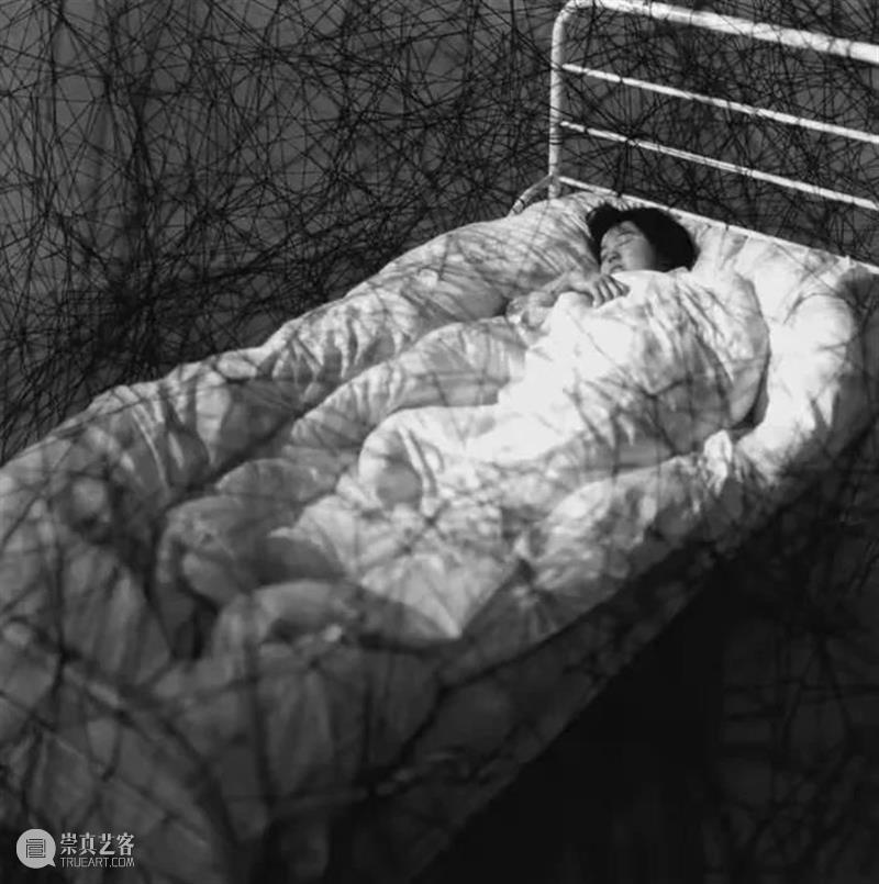【IFA-艺术赏析】Chiharu Shiota | 时间和空间的编织者 Shiota 艺术 时间 空间 IFA 编织者 盐田千春 大阪 柏林 京都精华大学 崇真艺客