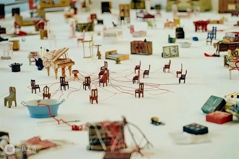 【IFA-艺术赏析】Chiharu Shiota | 时间和空间的编织者 Shiota 艺术 时间 空间 IFA 编织者 盐田千春 大阪 柏林 京都精华大学 崇真艺客
