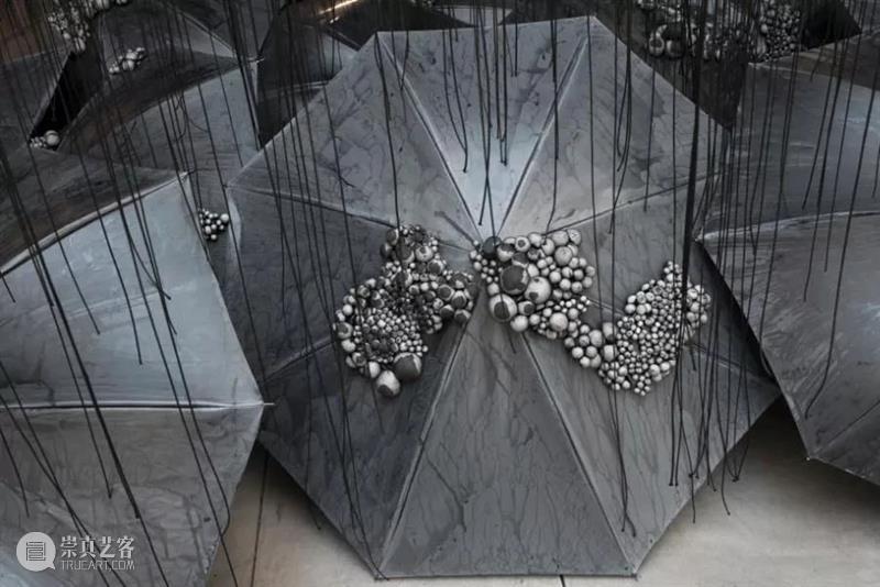 【IFA-艺术赏析】Chiharu Shiota | 时间和空间的编织者 Shiota 艺术 时间 空间 IFA 编织者 盐田千春 大阪 柏林 京都精华大学 崇真艺客