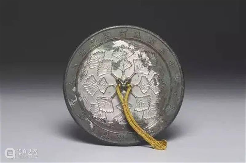 博物馆的古代铜镜，为何都是以背面示人？ 博物馆 古代 背面 铜镜 上方 青铜器 账号 木雕 文化 知识 崇真艺客