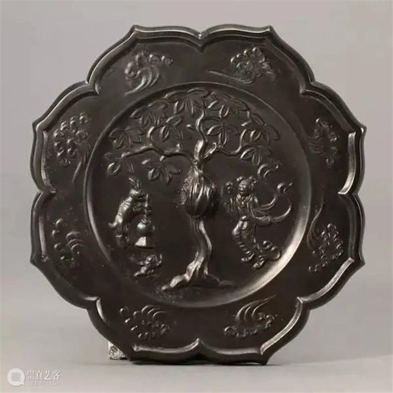 博物馆的古代铜镜，为何都是以背面示人？ 博物馆 古代 背面 铜镜 上方 青铜器 账号 木雕 文化 知识 崇真艺客