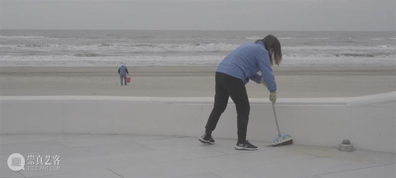 多伦VOICE | VOL.60 姬京璐:西西弗斯的快乐沙丘上容不得半点沙子 多伦 VOICE 姬京璐 西西弗斯 沙丘 沙子 艺术 作品 系列 当前 崇真艺客