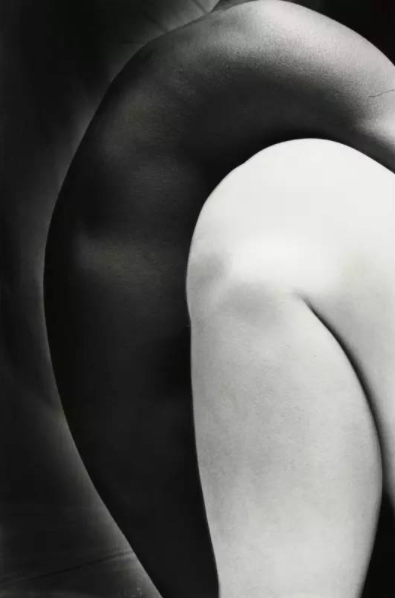 展览 | 细江剧场：“重要的是自己的方式，抛弃一切既成观念，即使不是摄影也不在乎。” 方式 观念 剧场 细江英公 蔷薇刑 木格堂 细江英公写真展 作品 实验性 成名作 崇真艺客