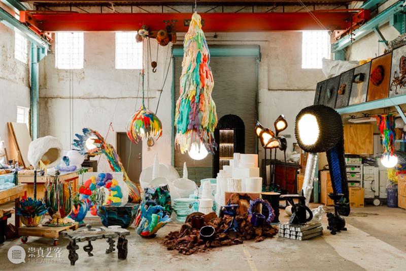 三渊SHARE | 颠覆家具设计的雕塑艺术：野趣、奇妙、独树一帜 雕塑 野趣 家具 艺术 三渊SHARE LIFE and ART here 椅子 崇真艺客