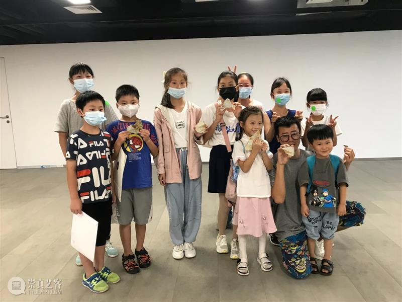 当文艺复兴遇上恐龙？喜玛拉雅美术馆的公益活动回顾！  欢迎来到 公益 活动 喜玛拉雅美术馆 文艺复兴 恐龙 喜玛拉雅美术馆联合上海艺 平台 博物 频道 创始人 崇真艺客