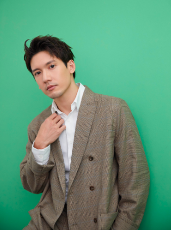 借50万出专辑,抑郁症缠身,一首歌爆红之后,他的作品只为一个男人 视频资讯 文艺 崇真艺客