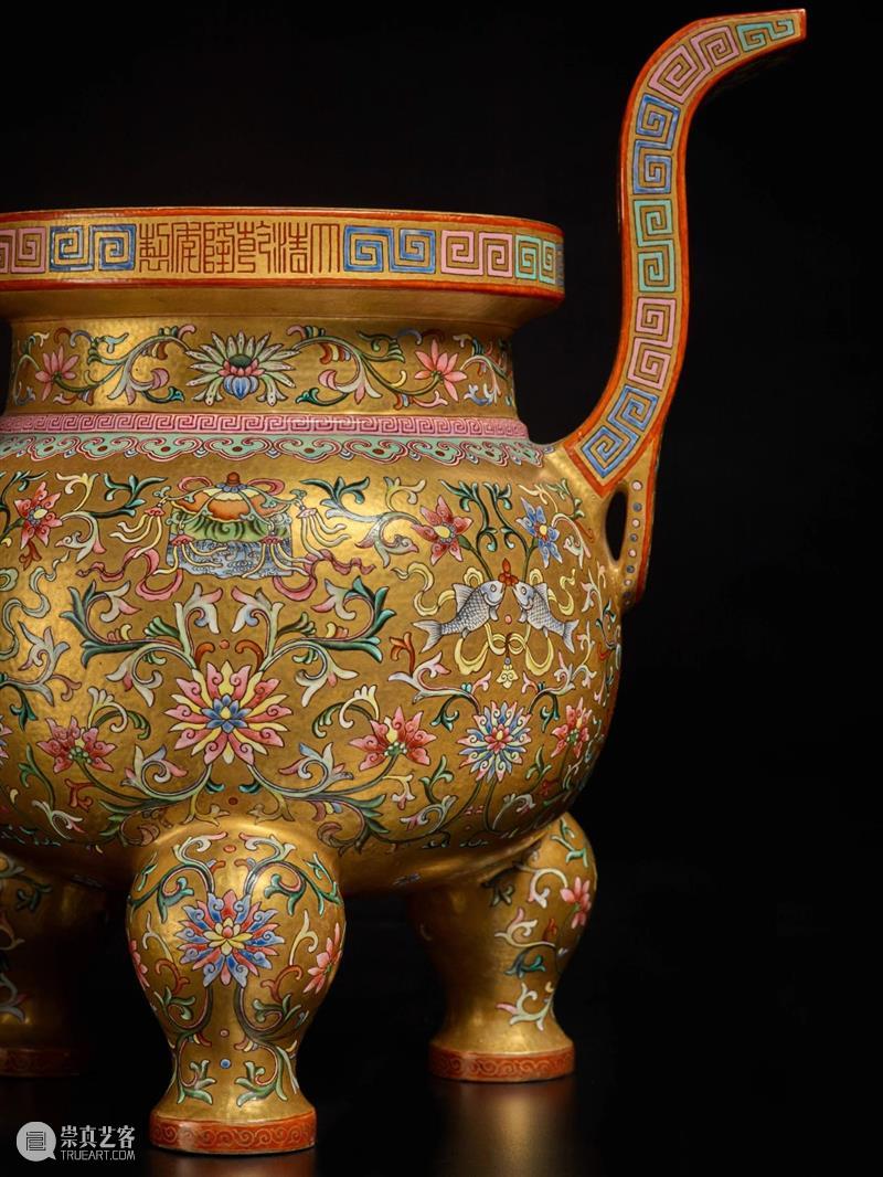 纽约亚洲艺术周领衔拍品 | 完整一套金地粉彩敬佛五供首现拍场 亚洲 艺术 拍品 金地 粉彩 纽约 蘇富比 瓷器 拍卖场 形制 崇真艺客