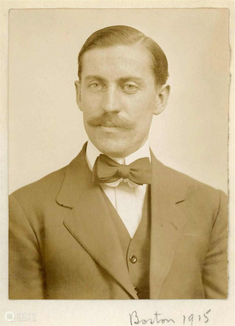 纽约亚洲艺术周领衔拍品 | 完整一套金地粉彩敬佛五供首现拍场 亚洲 艺术 拍品 金地 粉彩 纽约 蘇富比 瓷器 拍卖场 形制 崇真艺客