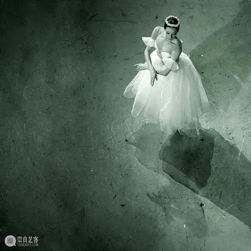 摄影 | 摄影的丰富细节与绘画的狂放线条相结合,一幅幅如画如影的印象芭蕾 细节 狂放 线条 印象 芭蕾 上方 中国舞台美术学会 右上 星标 本文 崇真艺客