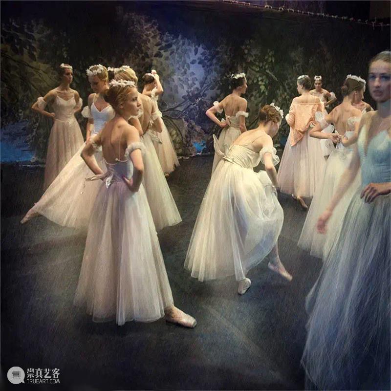 摄影 | 摄影的丰富细节与绘画的狂放线条相结合,一幅幅如画如影的印象芭蕾 细节 狂放 线条 印象 芭蕾 上方 中国舞台美术学会 右上 星标 本文 崇真艺客