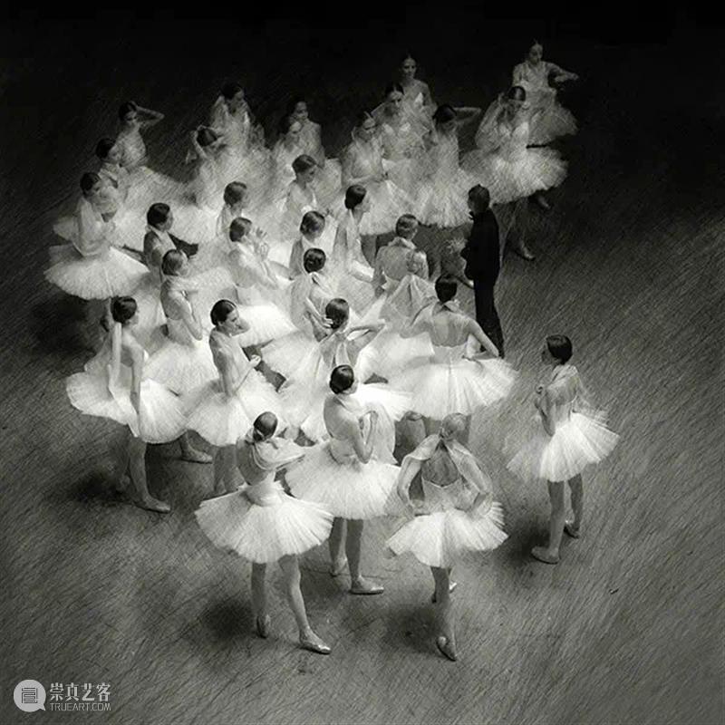 摄影 | 摄影的丰富细节与绘画的狂放线条相结合,一幅幅如画如影的印象芭蕾 细节 狂放 线条 印象 芭蕾 上方 中国舞台美术学会 右上 星标 本文 崇真艺客