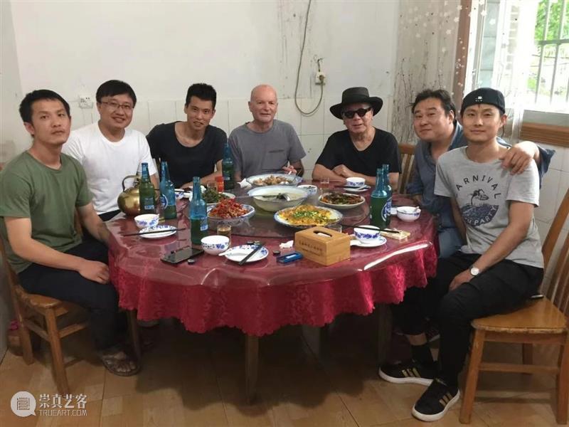 30周年 | 李严 - 有幸成为红门画廊的一员 红门画廊 李严 一员 二维码 时间 Yan 记忆 布朗 名词 朋友 崇真艺客