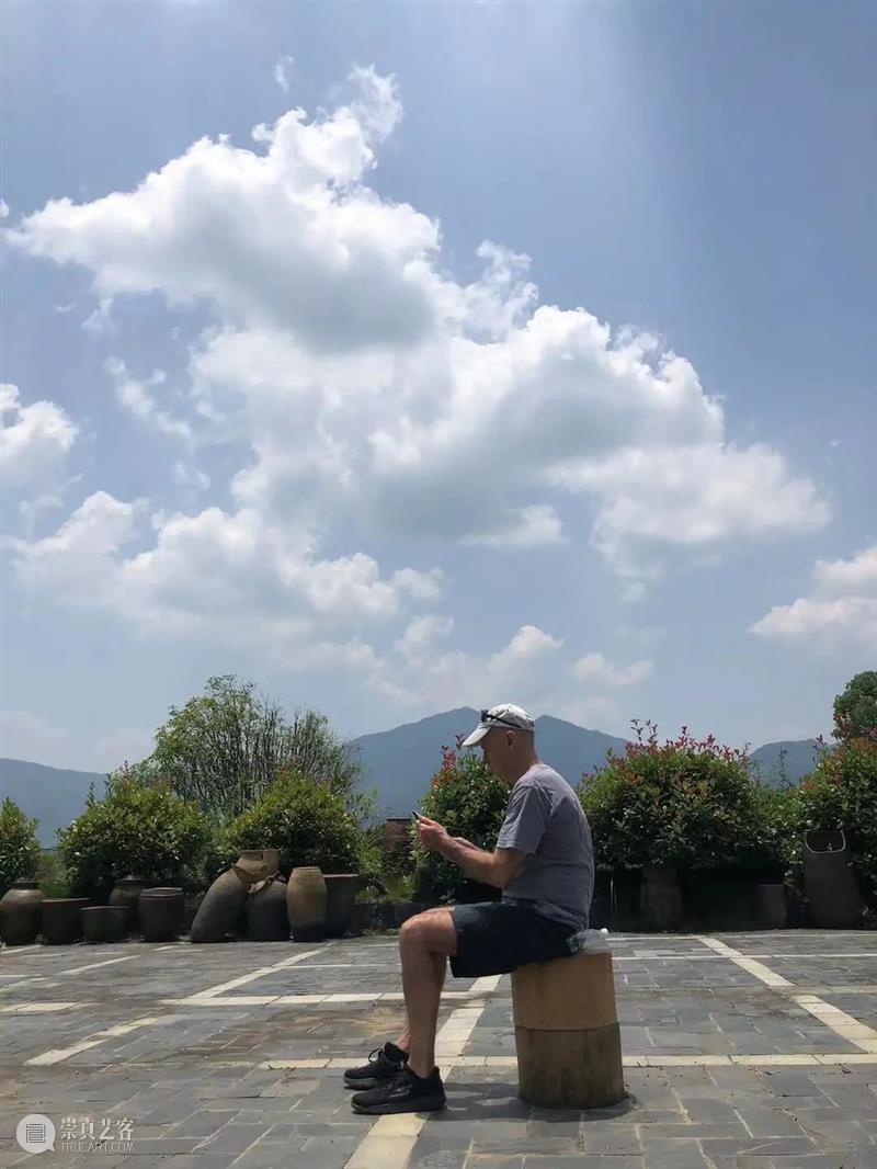30周年 | 李严 - 有幸成为红门画廊的一员 红门画廊 李严 一员 二维码 时间 Yan 记忆 布朗 名词 朋友 崇真艺客