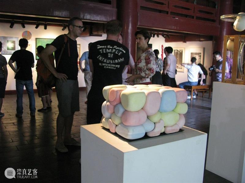 30周年 | 李严 - 有幸成为红门画廊的一员 红门画廊 李严 一员 二维码 时间 Yan 记忆 布朗 名词 朋友 崇真艺客