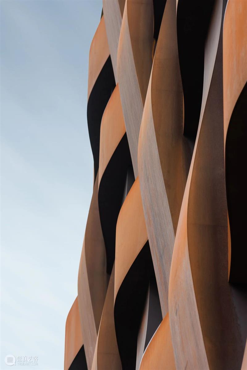 “金属篮子”，Ferrum 1 办公大楼 / Tchoban Voss Architekten Ferrum 办公大楼 金属 篮子 Ivanov 圣彼得斯堡 Polustrovo 街区 俄罗斯 工厂 崇真艺客