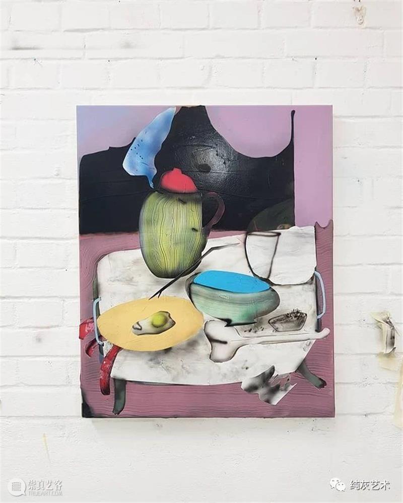 色彩的碰撞衔接  纯灰艺术 色彩 德国 艺术家 Fabian Treibe 画作 室内 主题 现实 看法 崇真艺客