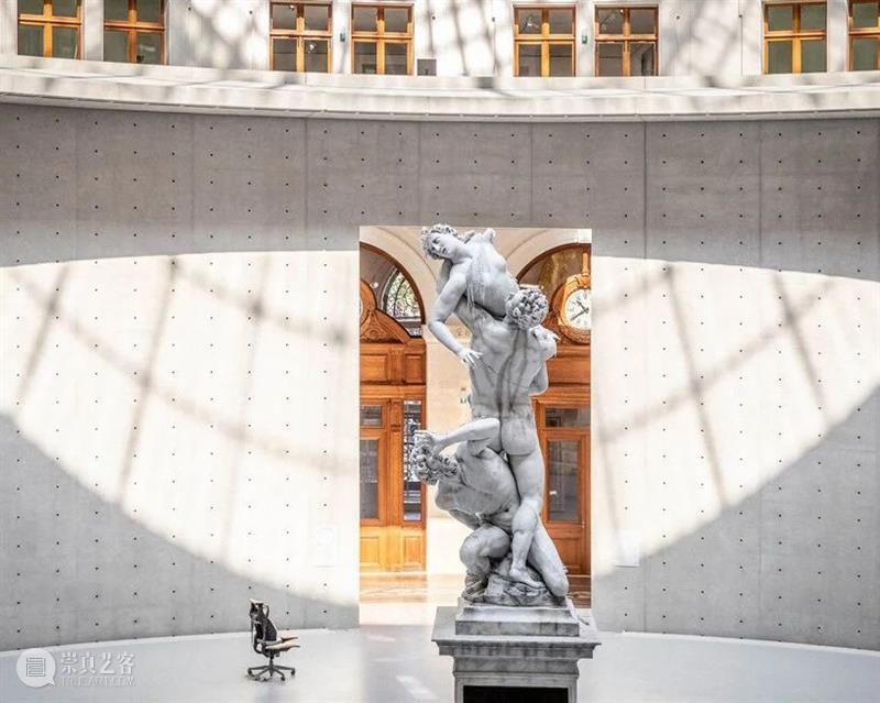 逐渐融化的雕塑装置 —— UNTITLED 装置 雕塑 瑞士 艺术家 乌斯·菲舍尔 urs fischer 蜡像 商业 交易所 崇真艺客