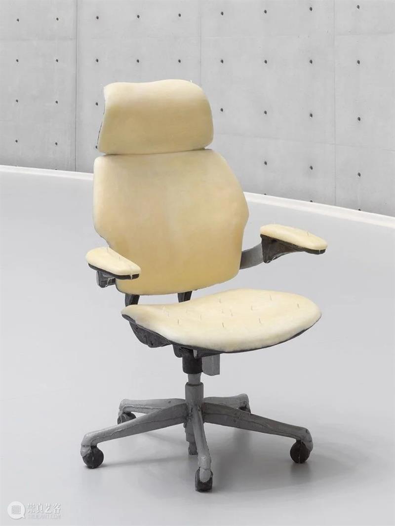 逐渐融化的雕塑装置 —— UNTITLED 装置 雕塑 瑞士 艺术家 乌斯·菲舍尔 urs fischer 蜡像 商业 交易所 崇真艺客